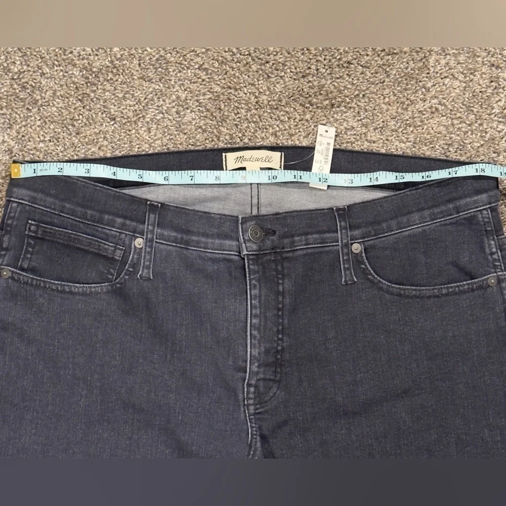 Madewell low-rise jeans size 33, lunar wash, 100% cotton, straight leg - Picture 7 of 12